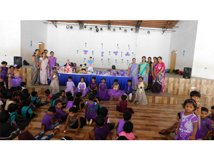 Montessori Purple Day 2018